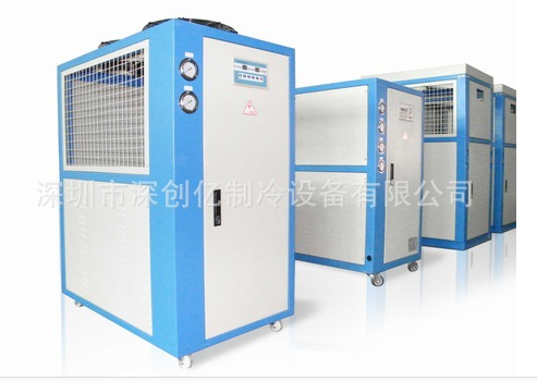 秋季冷水机为何产生冷凝水？